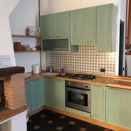 Con Terrazzo A * مونتيروسّو ال ماري